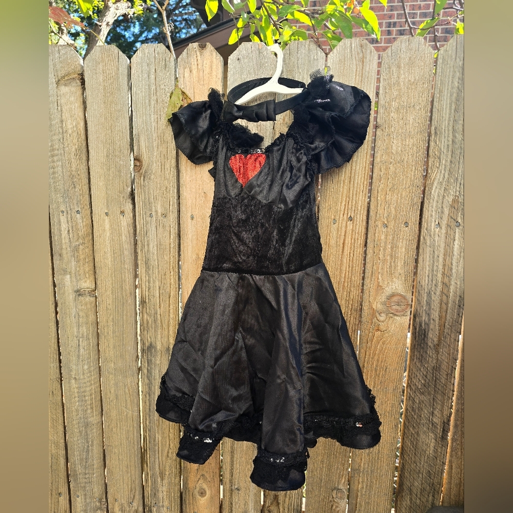 Girls Cat dress costume size medium (6-8)